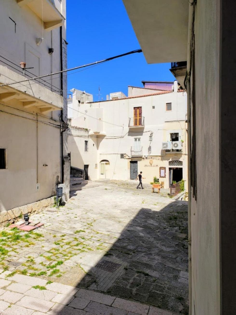 Suite Rotari - Affitti Brevi Italia Monte SantʼAngelo Zewnętrze zdjęcie