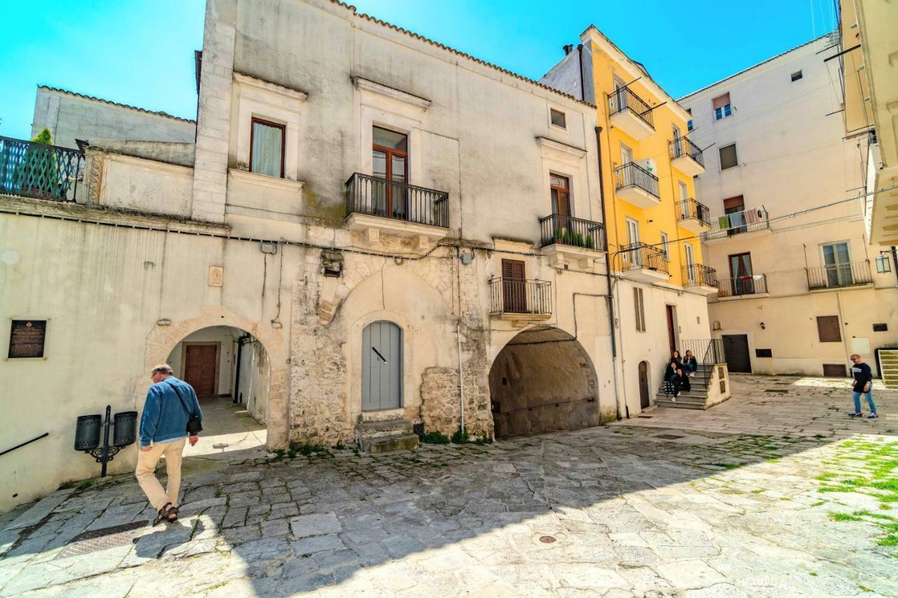Suite Rotari - Affitti Brevi Italia Monte SantʼAngelo Zewnętrze zdjęcie